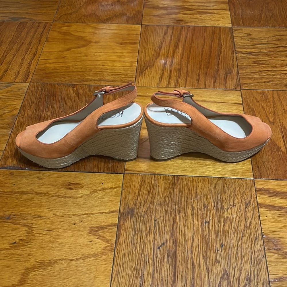 💖 Super cute 💖 Adorable 💖 KORS 💖 Michael Kors 💖 Wedges 💖 NWOT 💖 Suede 💖